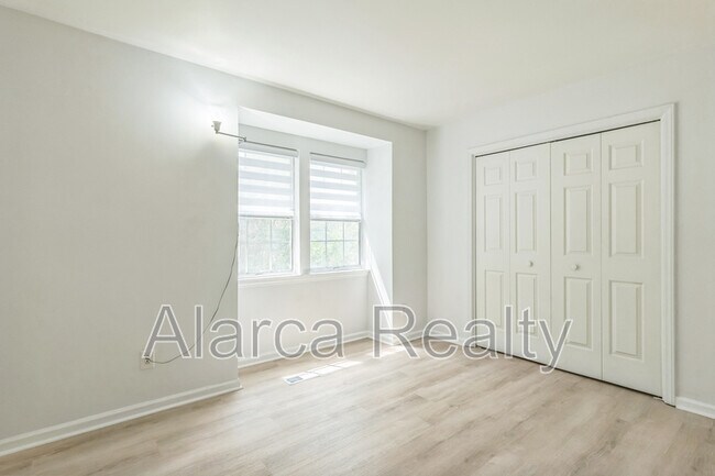 Building Photo - 2756 Tiergarten Ln