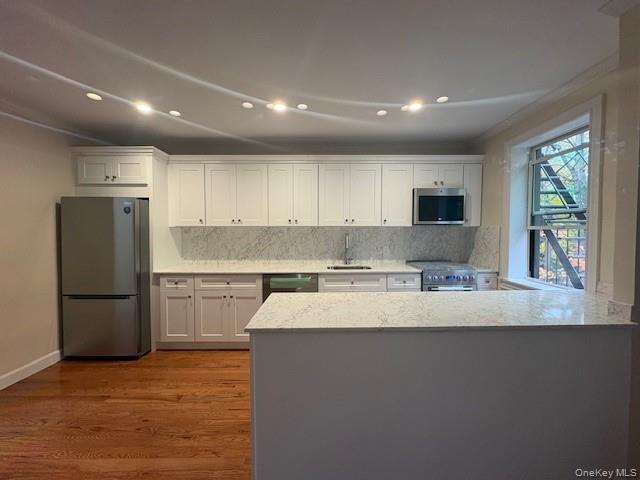 Building Photo - 14 S Broadway