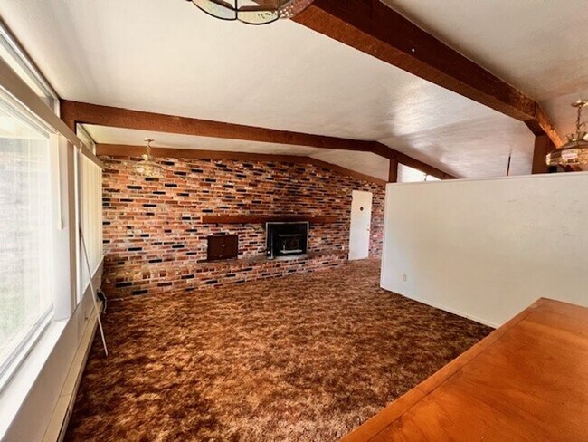 Building Photo - 9996 - Procurement Properties