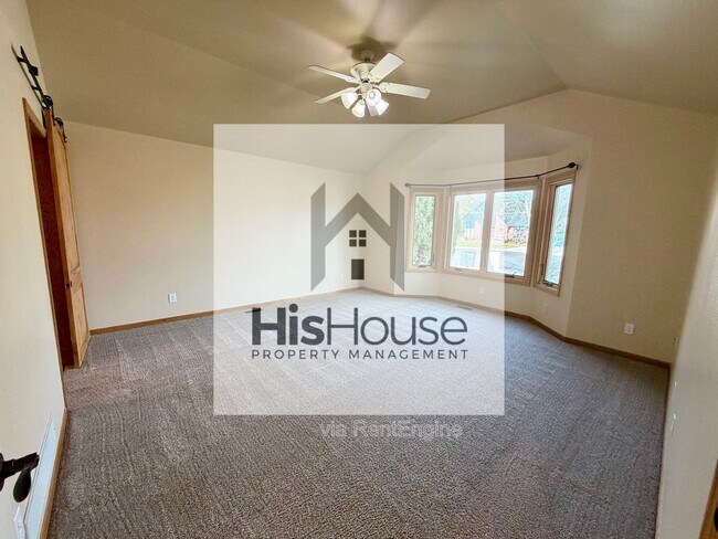 Building Photo - 2318 45th Ave