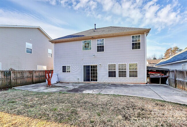 Building Photo - 15611 Normans Landing Dr