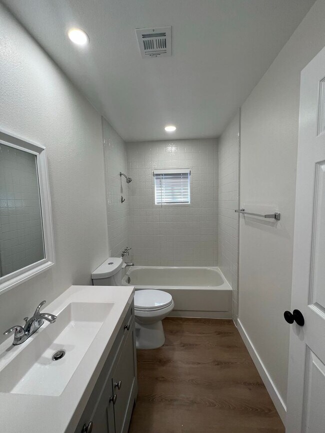 Building Photo - 3812 Melody Ln