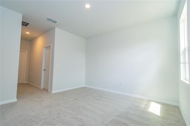 Building Photo - 1348 Palau St SE