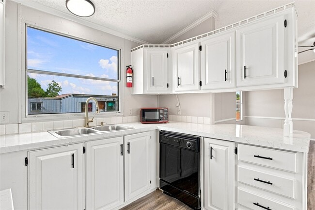 Building Photo - 1133 Rd 5823