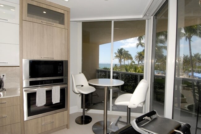 Building Photo - 3200 N Ocean Blvd