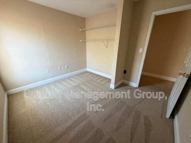 Building Photo - 3965 Brushymill Ct