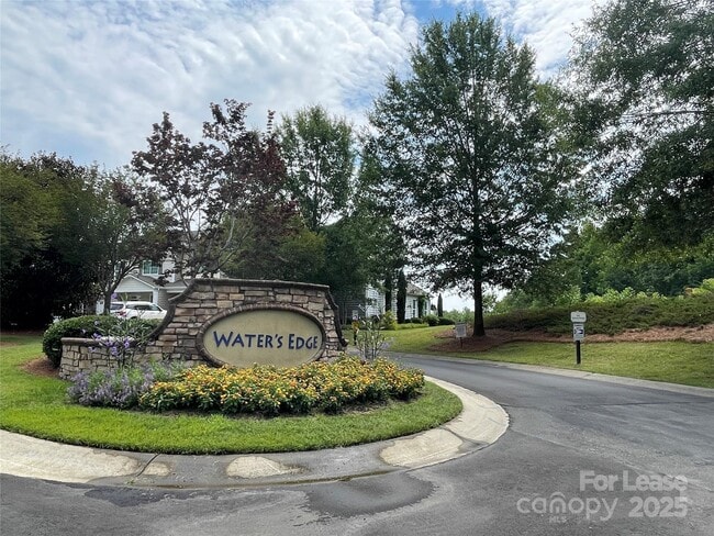 Building Photo - 221 Spring Gardens Drive