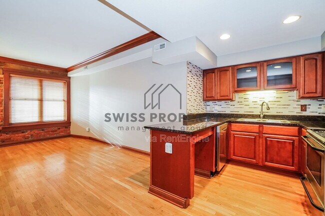 Building Photo - 4 Clark Pl