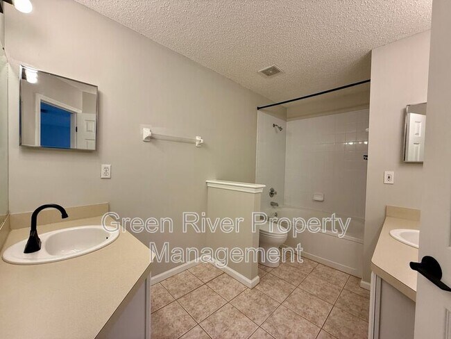 Building Photo - 4139 Savannah Glen Blvd