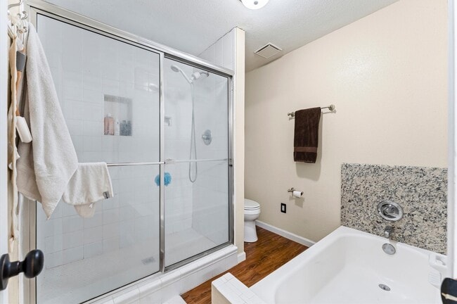 Building Photo - 1504 Early Ln