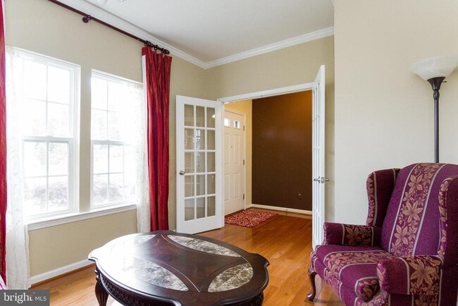 Building Photo - 46 Bismark Dr