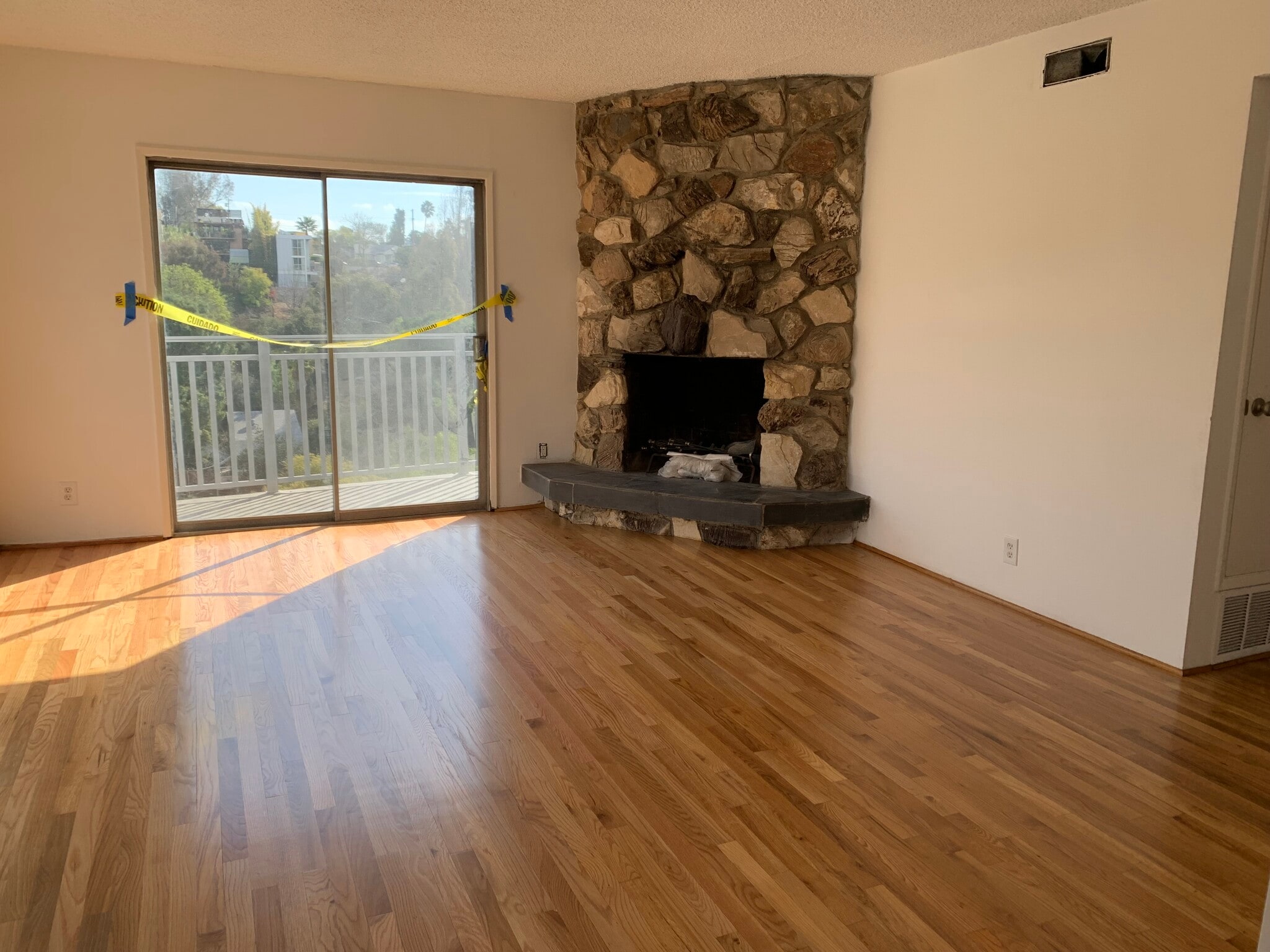 Building Photo - 2006 N Alvarado St