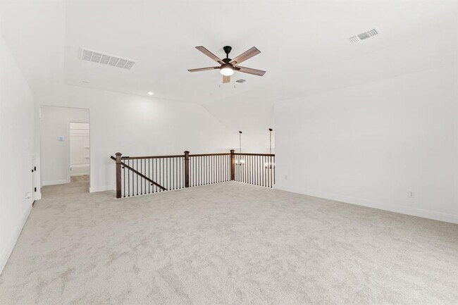 Building Photo - 201 Bristlecone Bend