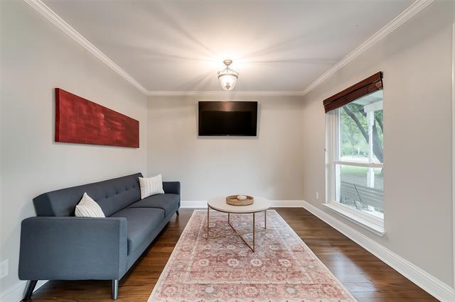 Building Photo - 3808 Shorecrest Dr