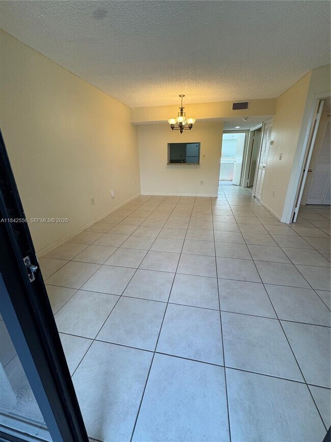 Building Photo - 8205 SW 152nd Ave