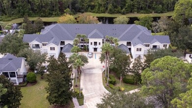 Building Photo - Belle Haven 2-Bedroom Condo with Pond View and Garage