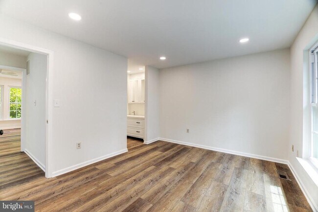 Building Photo - 2135 Derby Ridge Ln