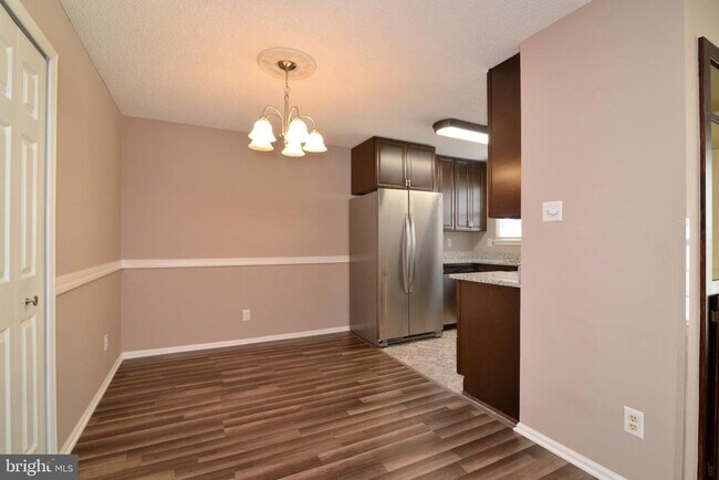 Building Photo - 1113 Huntmaster Terrace NE