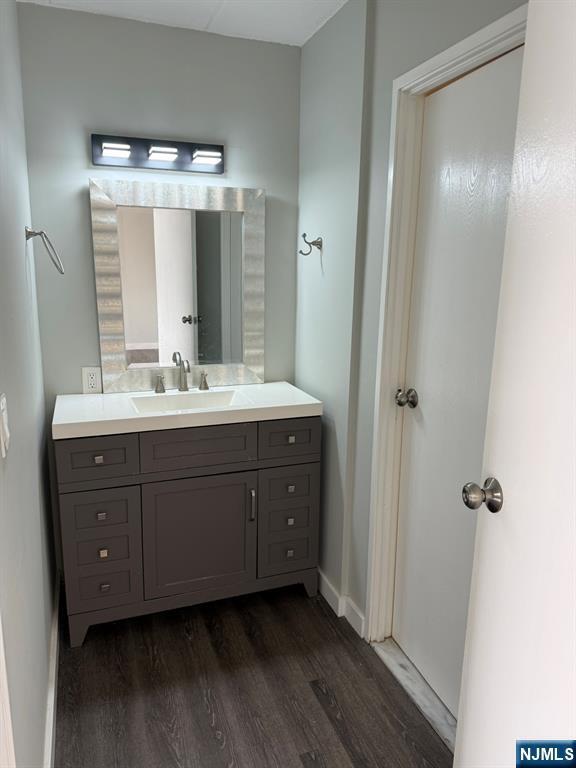 Building Photo - 5 Linden St