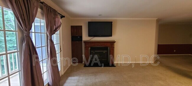 Building Photo - 7507 Ashby Ln