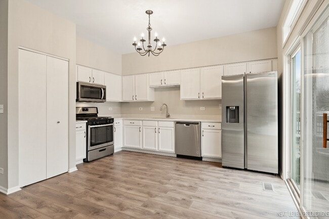 Building Photo - 2815 Alameda Ct