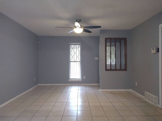 Building Photo - 4 Success Realty is now offering this 3 be...