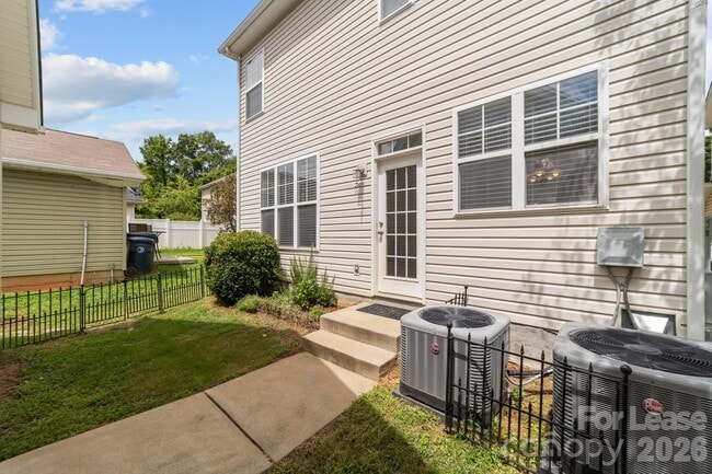 Building Photo - 18714 Coverdale Ct