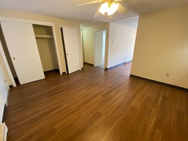 Building Photo - 95 Powers St