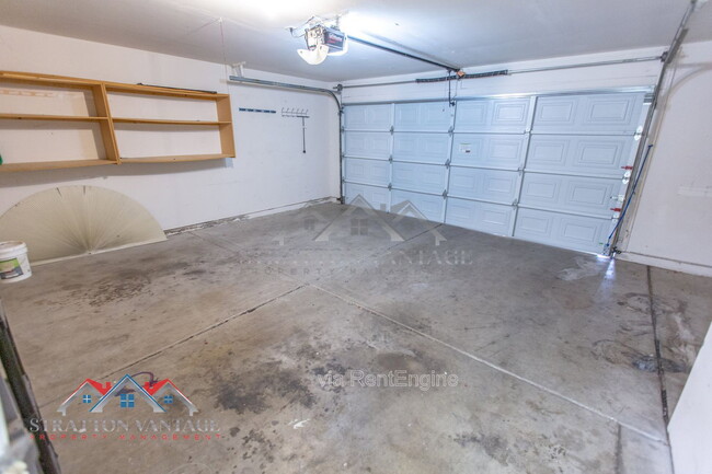 Building Photo - 4725 E Brown Rd