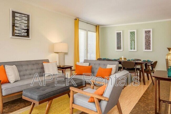 Building Photo - 2415 E Finley Rd