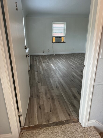 Building Photo - 3148 Werk Rd