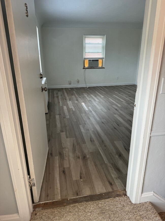 Building Photo - 3148 Werk Rd