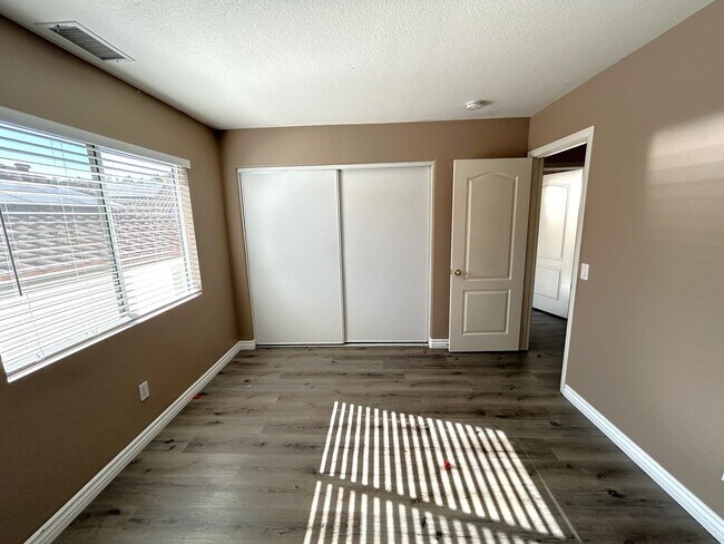 Building Photo - TORREY PINES DR CHINO HILLS 91709 (4 BED/ 2 BATH)