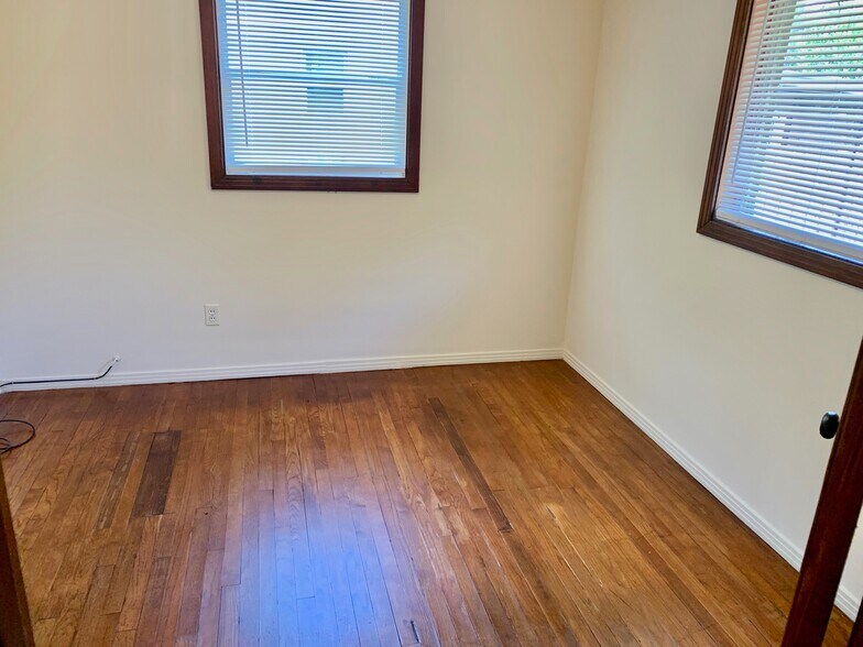 Building Photo - 443 3rd St NW