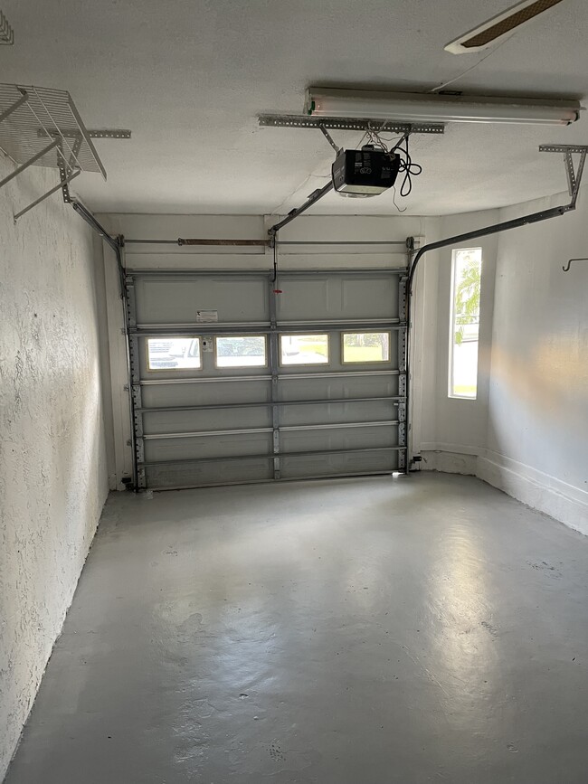 Building Photo - 5276 Buckhead Cir