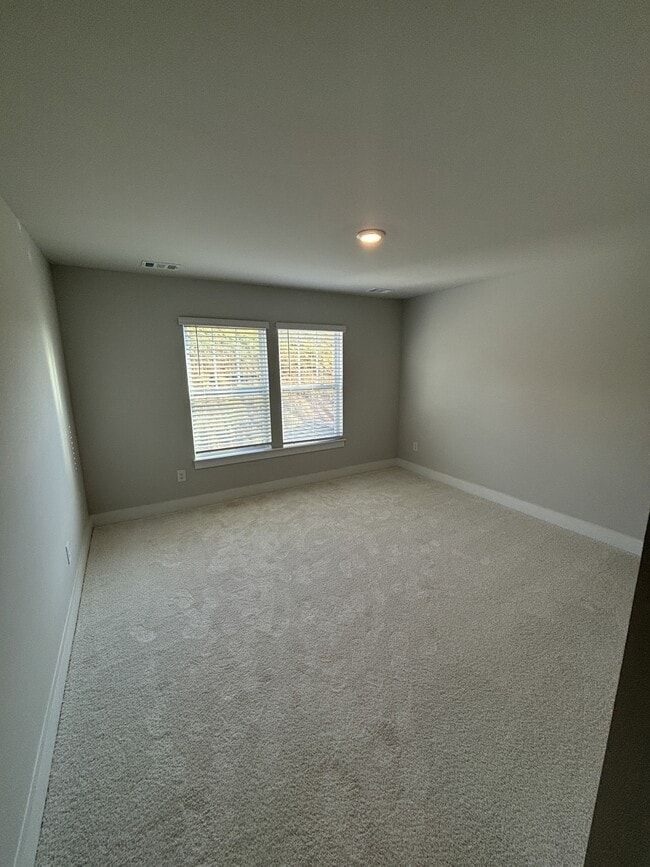 Building Photo - 112 Doya Ct