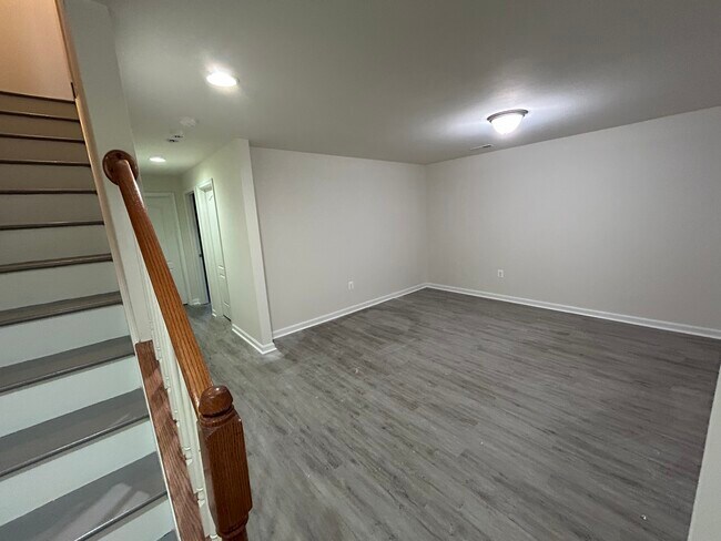 Building Photo - 7125 Durrette Rd