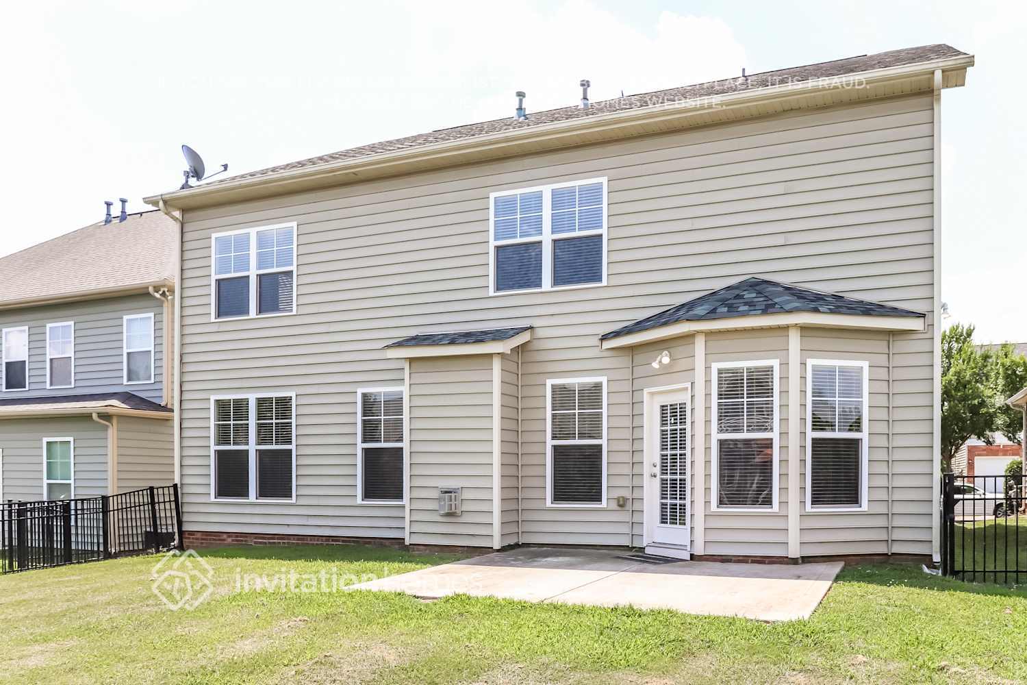 Building Photo - 8024 Whitehawk Hill Rd