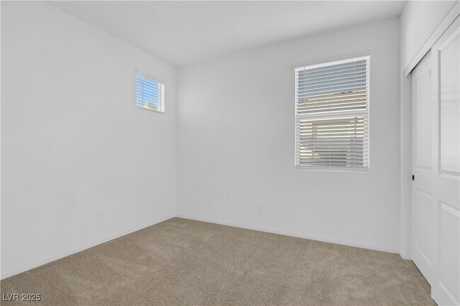 Building Photo - 1570 Rock Kestrel St