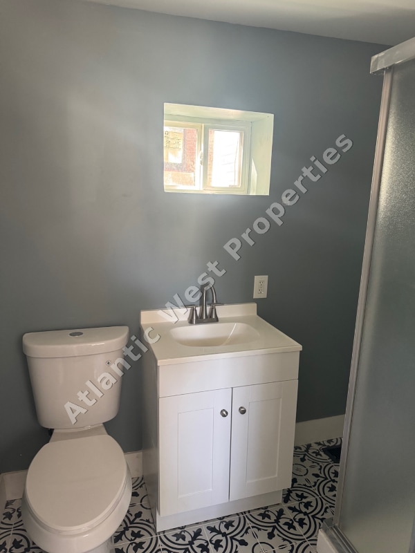 Building Photo - 545 Carplin Pl