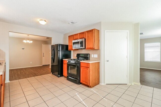 Building Photo - 33322 Cottonwood Bend