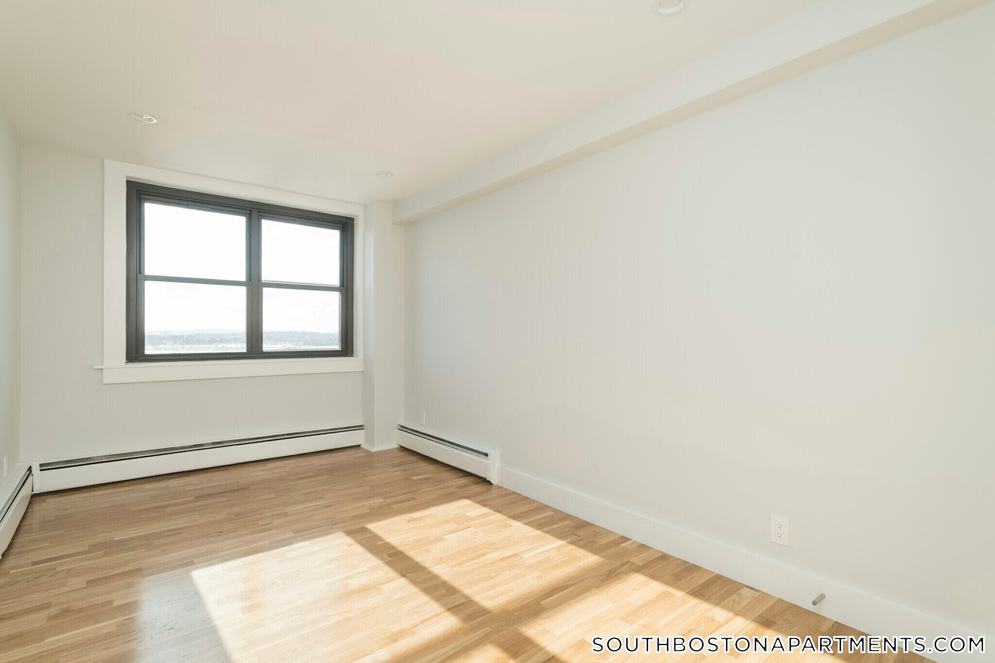 Building Photo - 1410 Columbia Rd