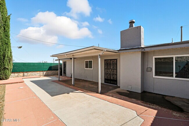 Building Photo - 3911 Quasar Ct