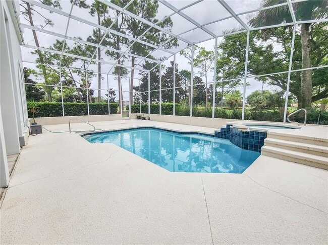 Building Photo - 1 Bay Pointe Dr