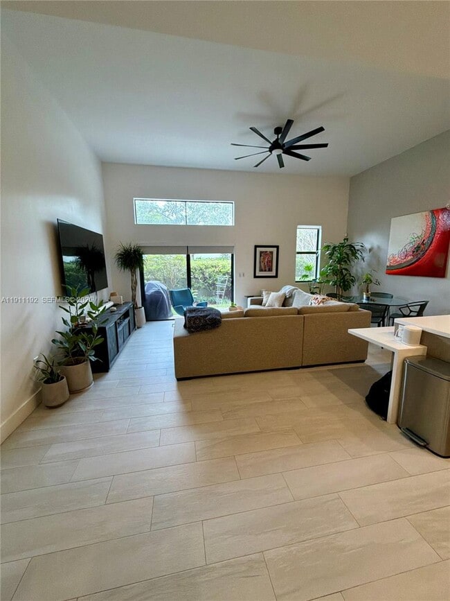 Building Photo - 913 NW 45th Terrace