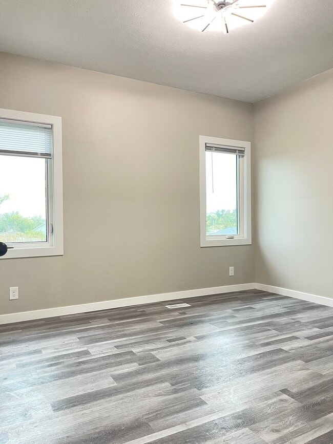 Building Photo - Move-in special offer!!! Newly rebuilt hou...