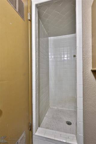 Building Photo - 501 N La Salle Dr