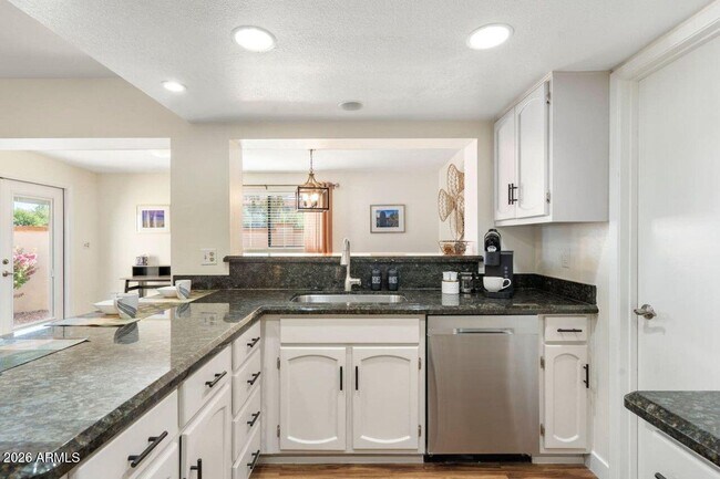 Building Photo - 8742 E San Daniel Dr