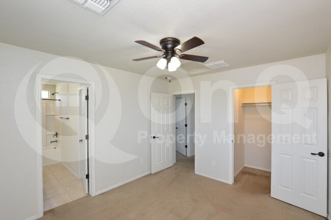 Building Photo - 10938 East Starkey Avenue