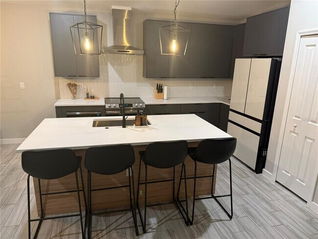 Building Photo - 2023 White Ave